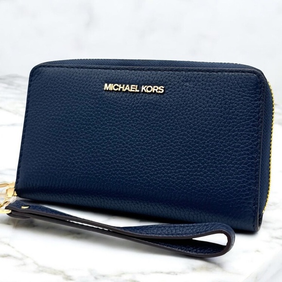 Michael Kors Large Jet Set Travel Flat MF Phone Case Wallet Navy Blue - Picture 1 of 8